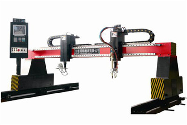 龍門(mén)式數(shù)控火焰切割機(jī)