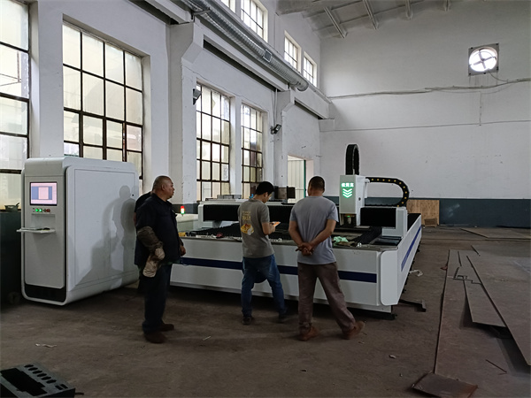 激光切割通過(guò)什么實(shí)現(xiàn)？有沒(méi)有危險(xiǎn)呢？