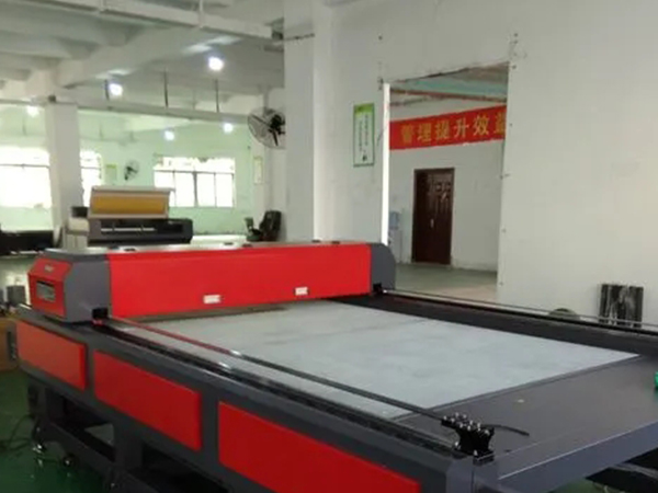 數(shù)控激光切割機的制造廠家